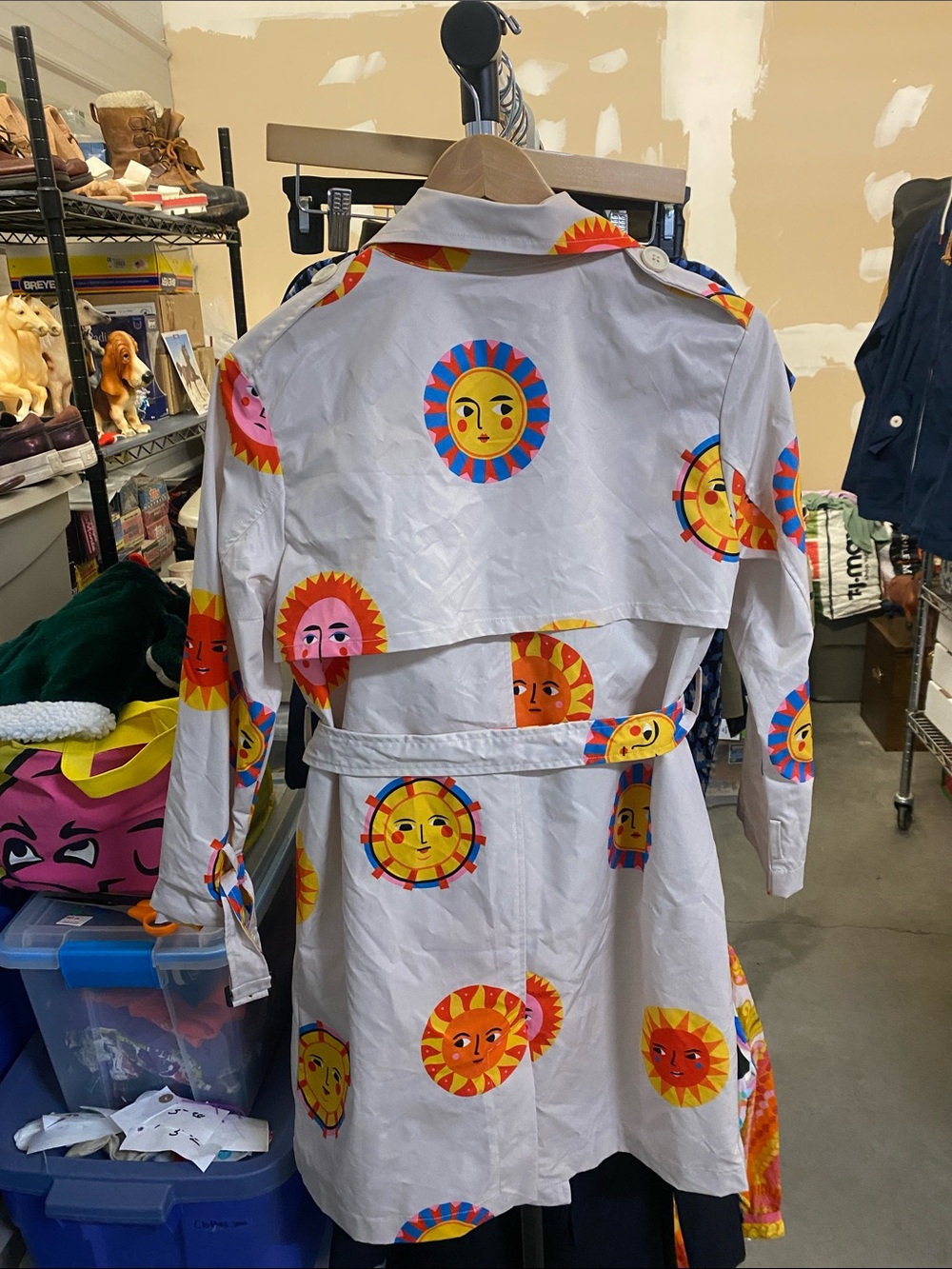 Pepaloves Sunshine Trenchcoat - Picture 7 of 7